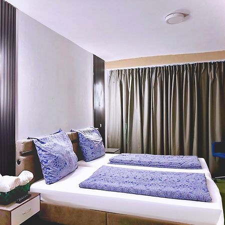 Hotel Hamburg Inn Bagian luar foto