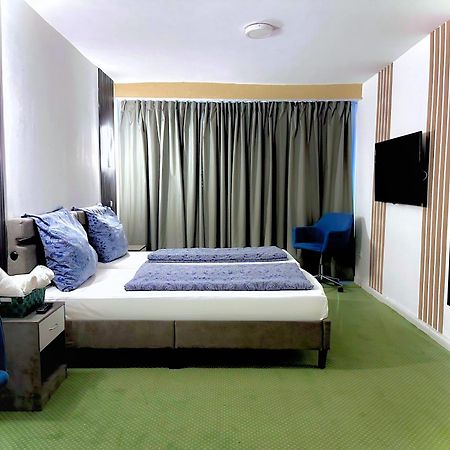 Hotel Hamburg Inn Bagian luar foto