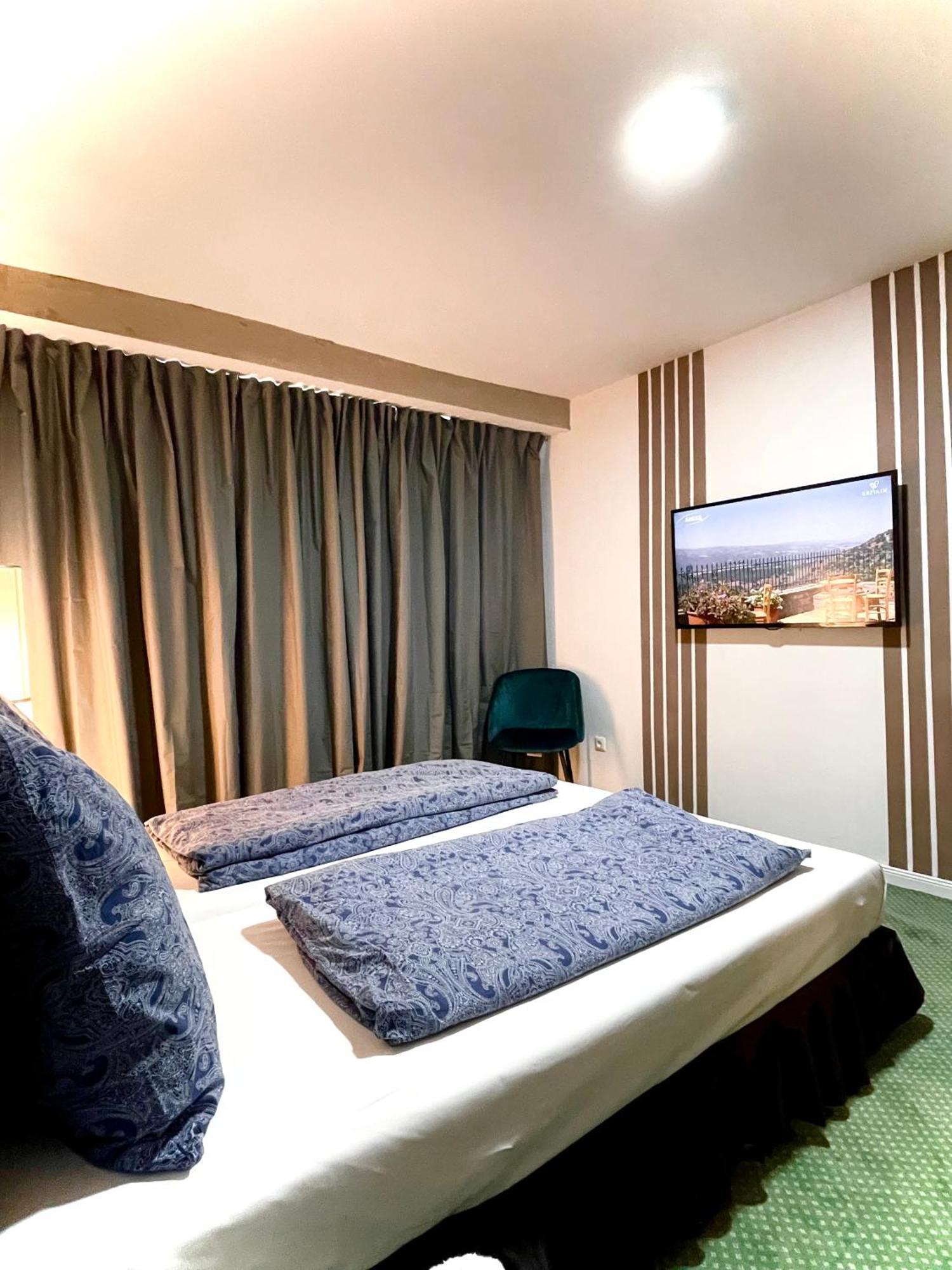 Hotel Hamburg Inn Bagian luar foto