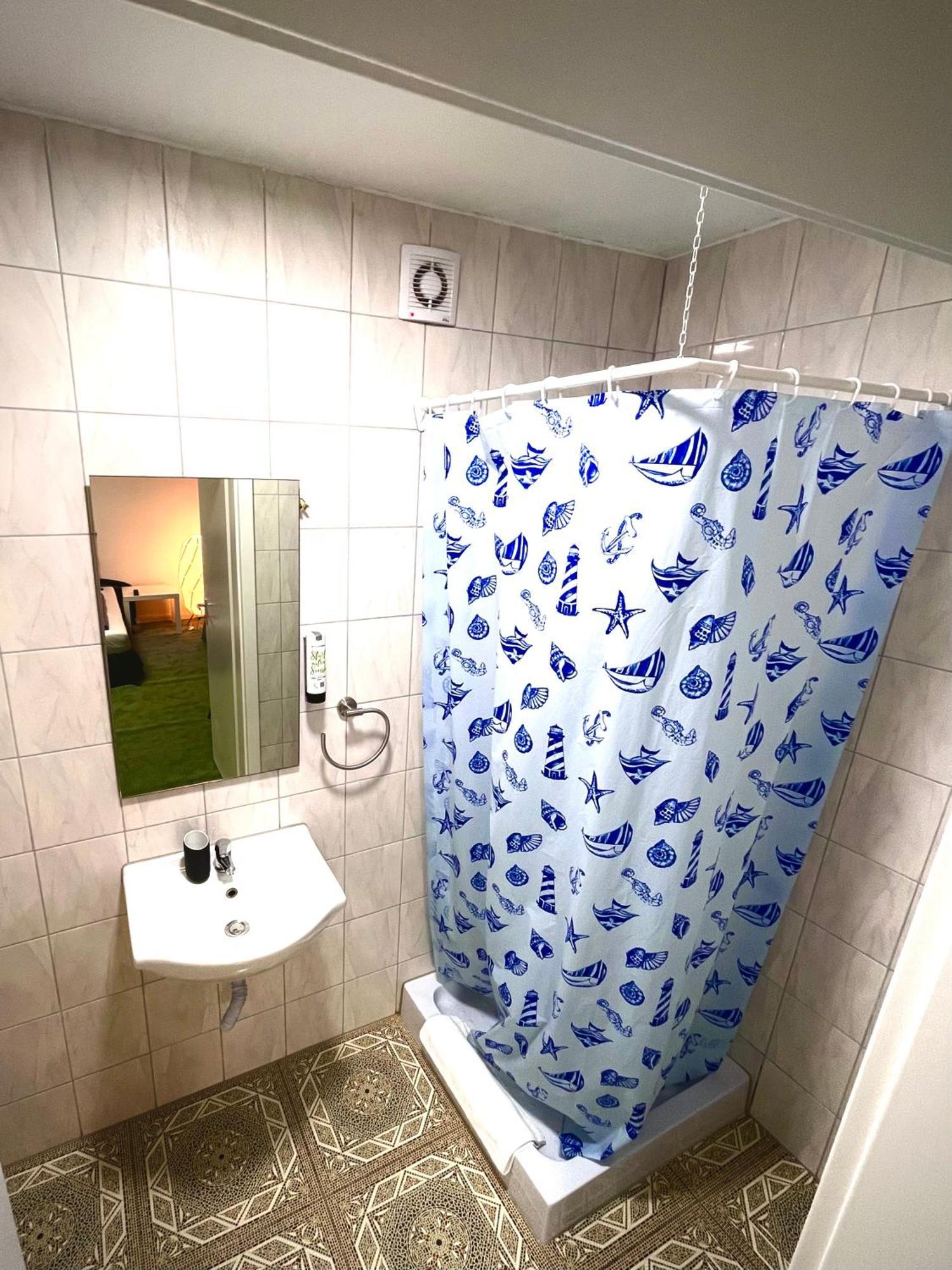 Hotel Hamburg Inn Bagian luar foto