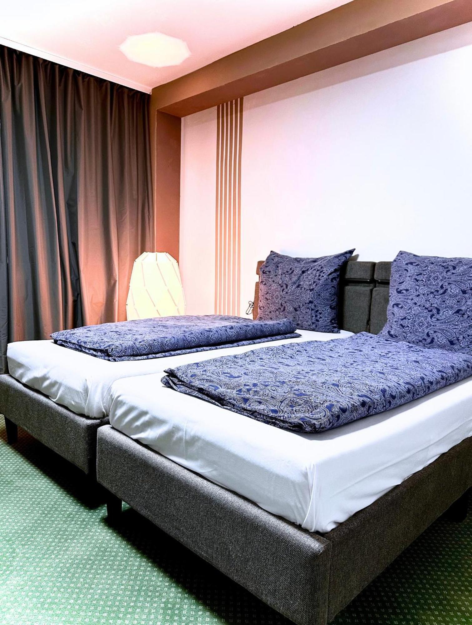 Hotel Hamburg Inn Bagian luar foto