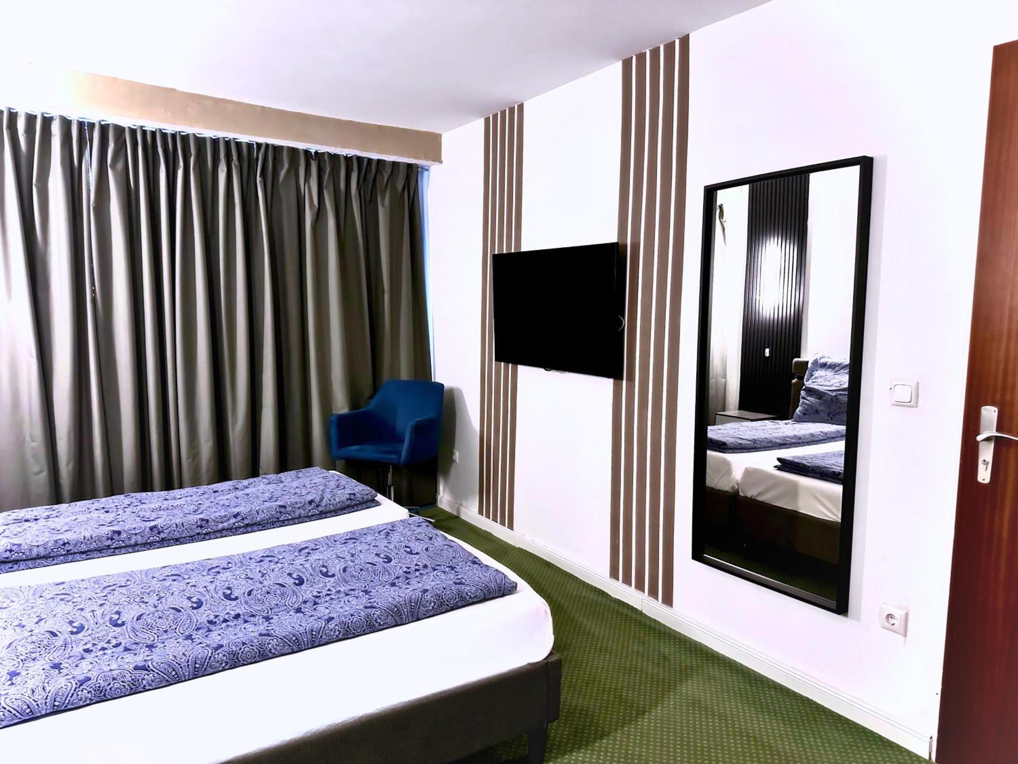 Hotel Hamburg Inn Bagian luar foto