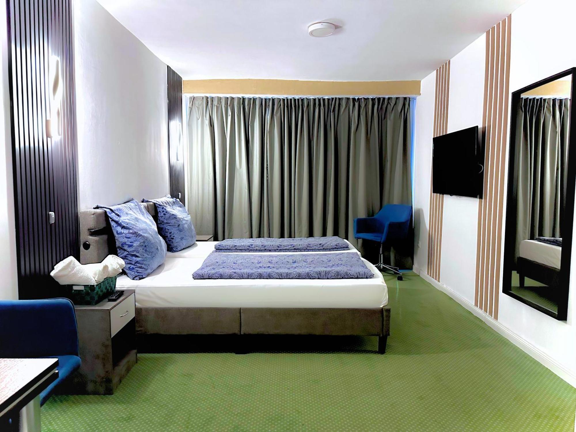 Hotel Hamburg Inn Bagian luar foto